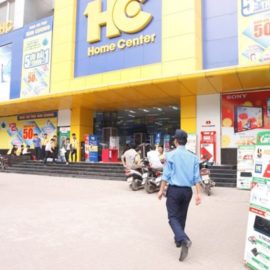 Bảo vệ siêu thị Home Center